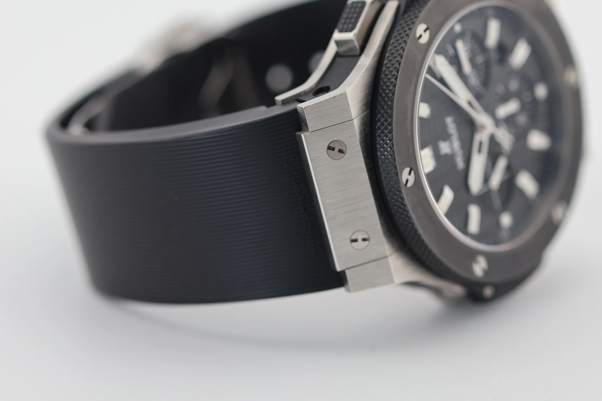 Hublot Big Bang Carbon Fiber detail 9
