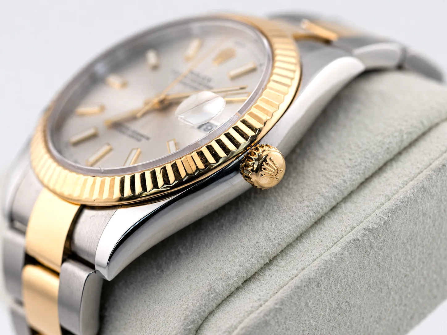 Rolex Datejust 41 Gold detail 5
