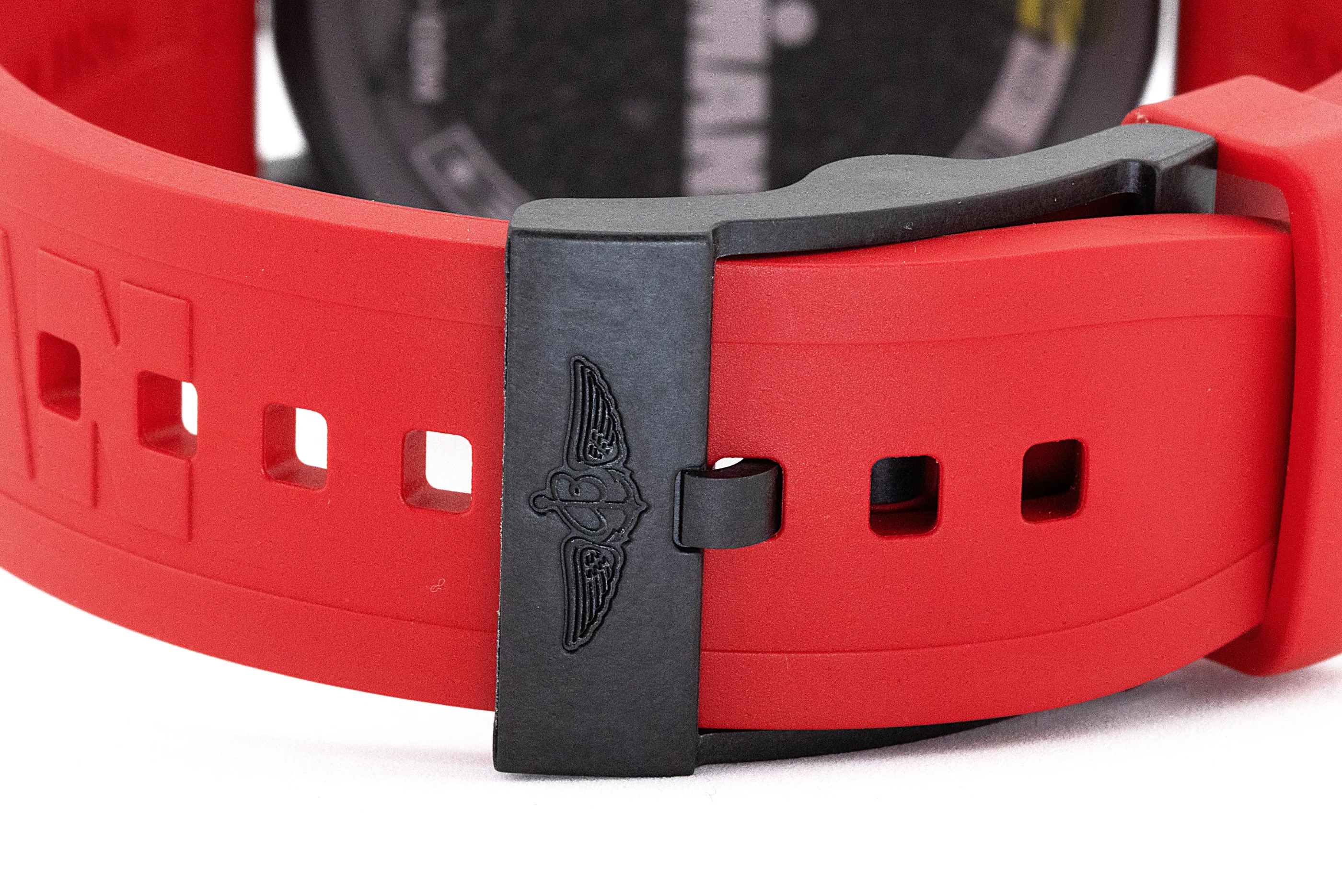 Breitling Endurance Pro Ironman detail 10