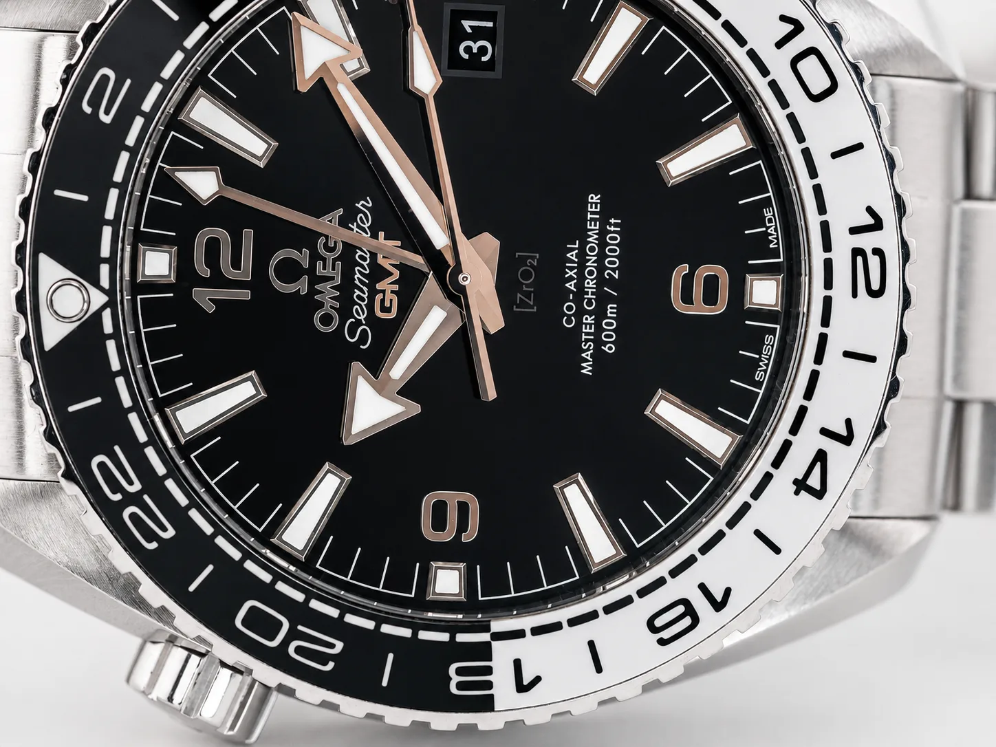 Omega Seamaster Planet Ocean 600M GMT detail 10