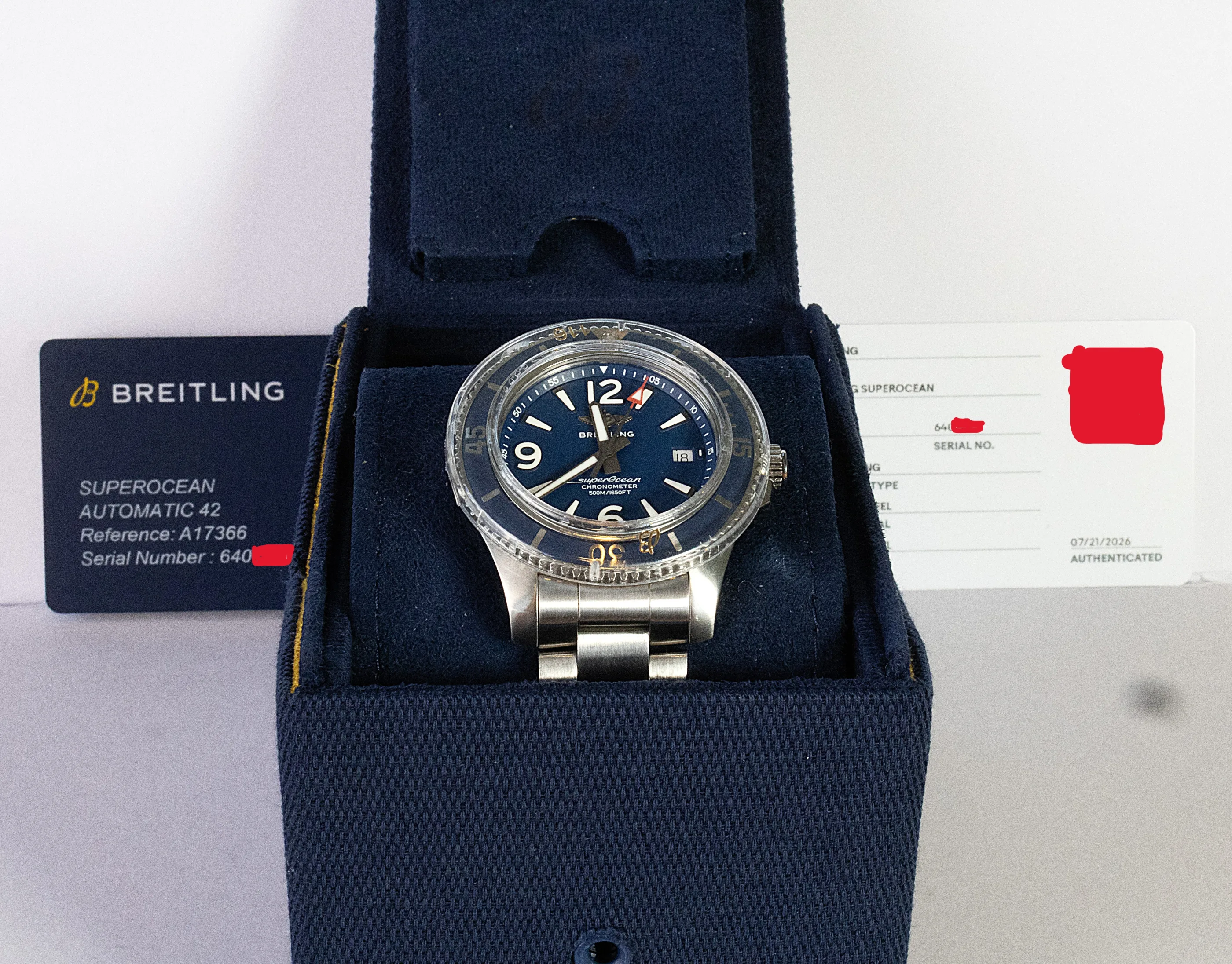 Breitling Superocean detail 12