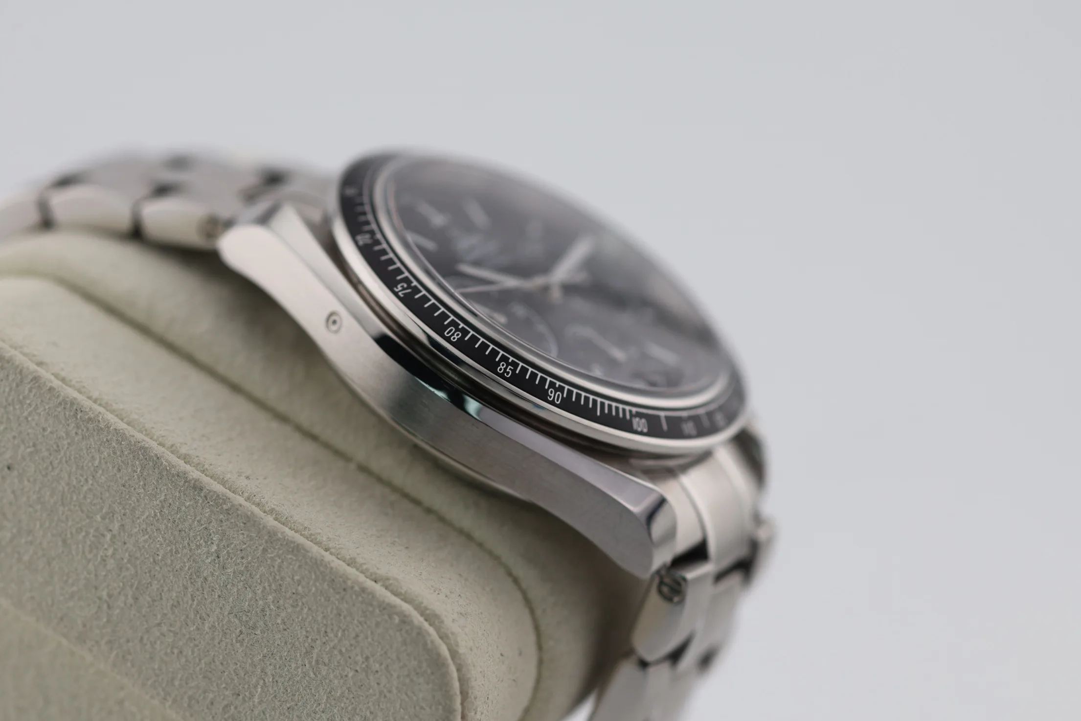 Omega Speedmaster Racing detail 5