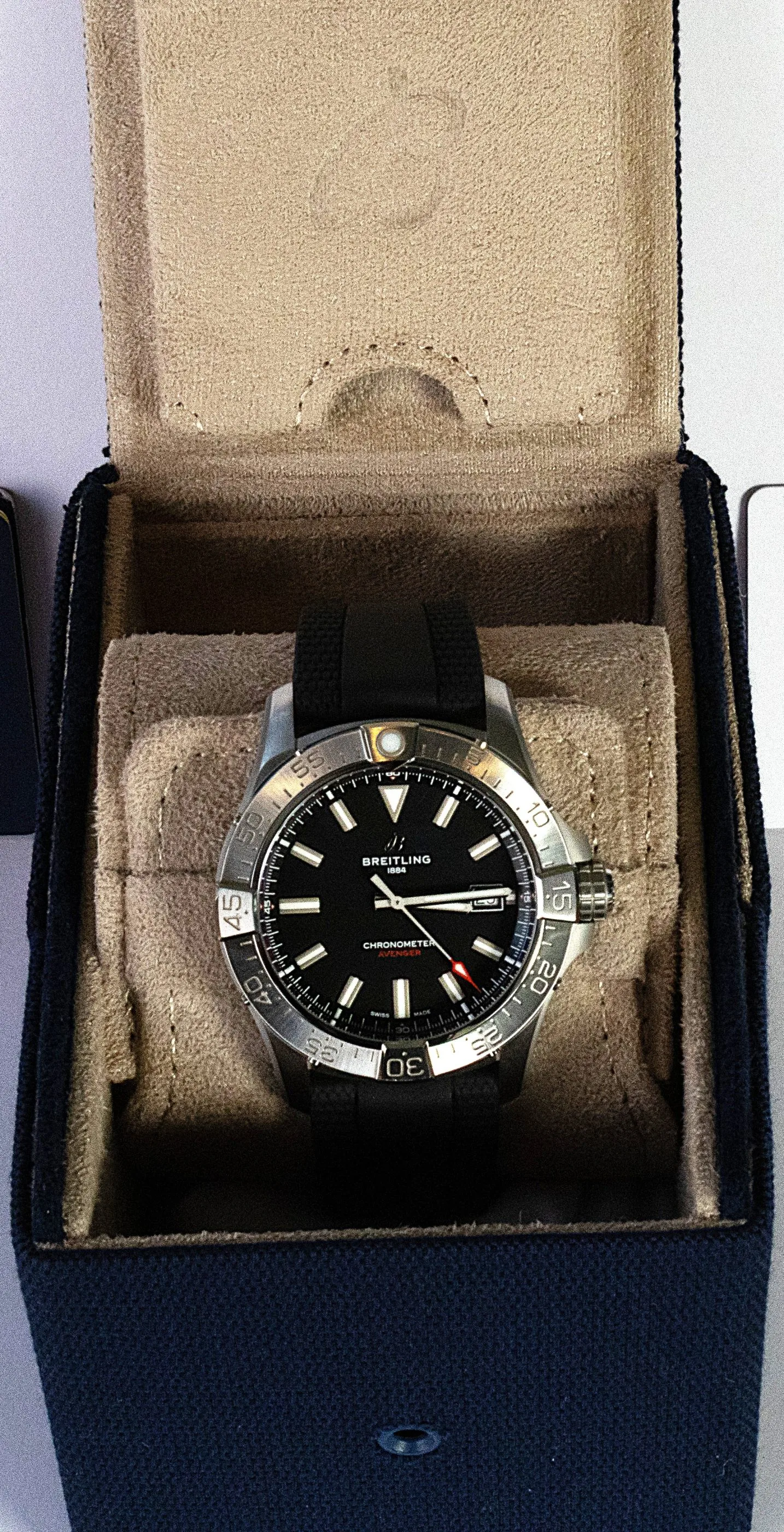 Breitling Avenger detail 13