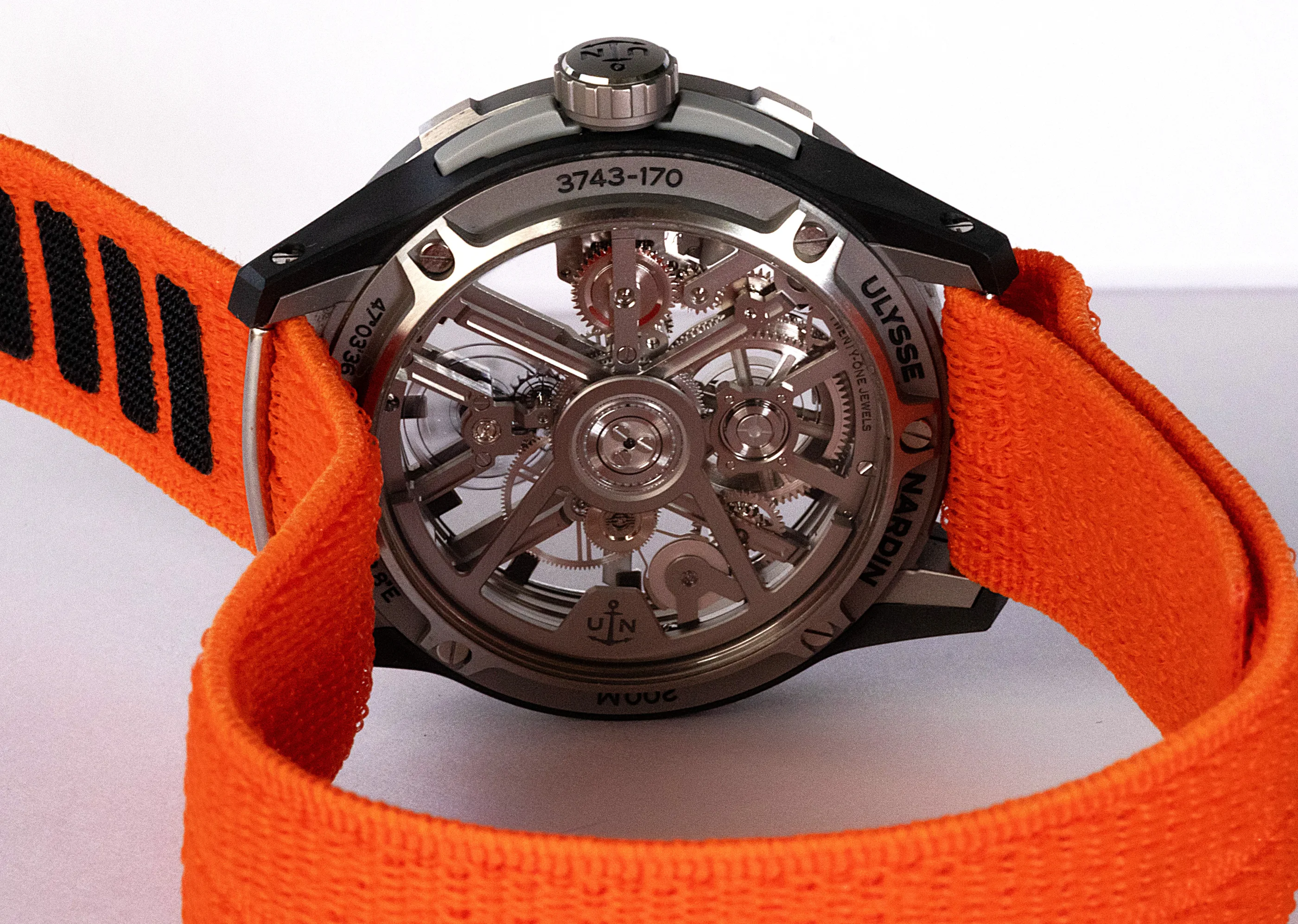 Ulysse Nardin Diver Air detail 9