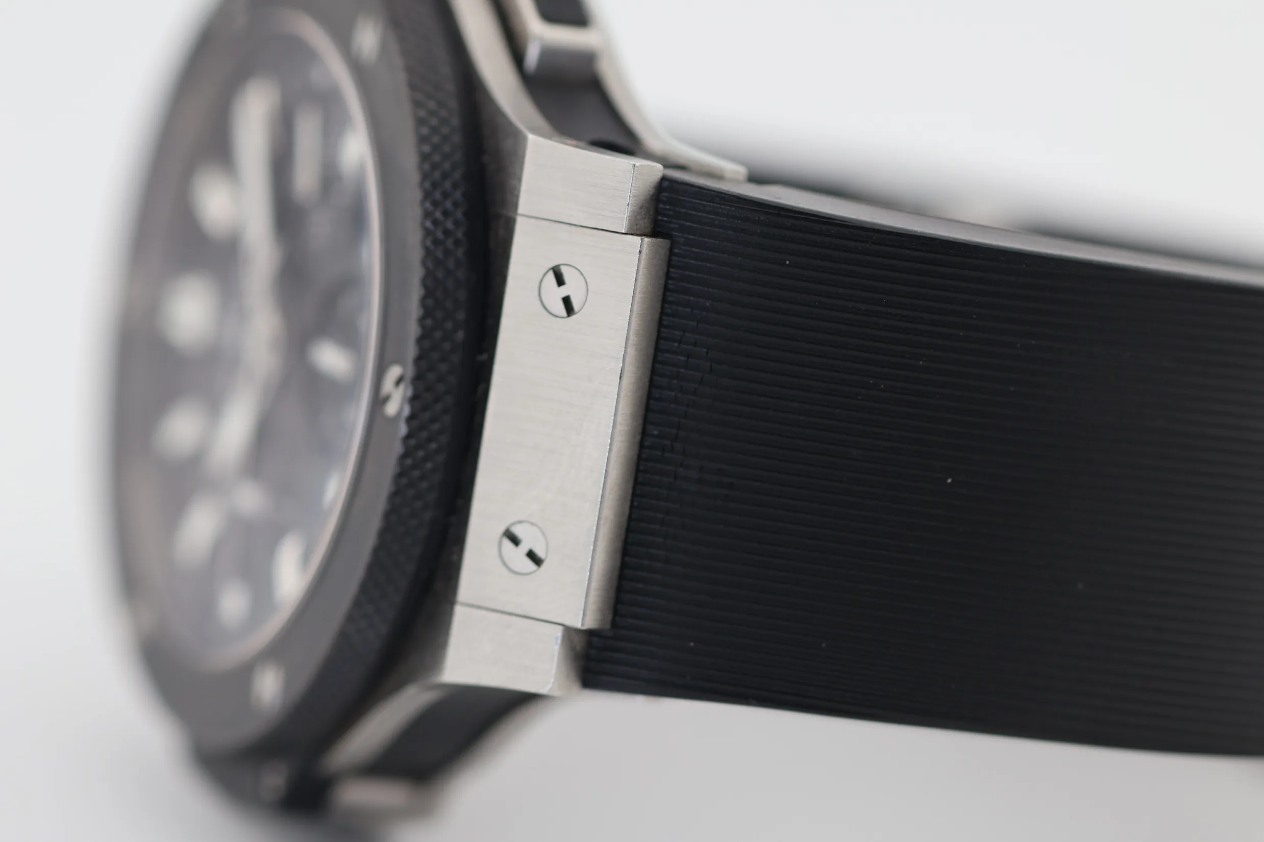 Hublot Big Bang Carbon Fiber detail 10