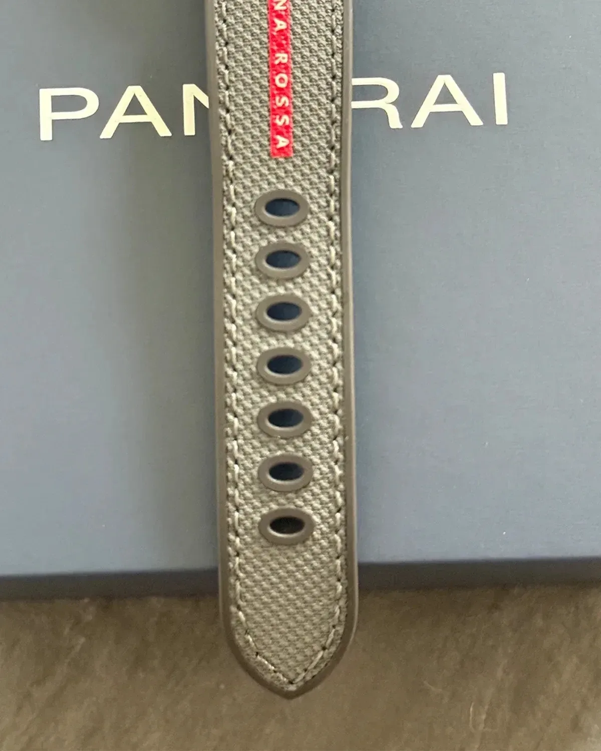 Panerai Submersible Luna Rossa White Dial detail 15