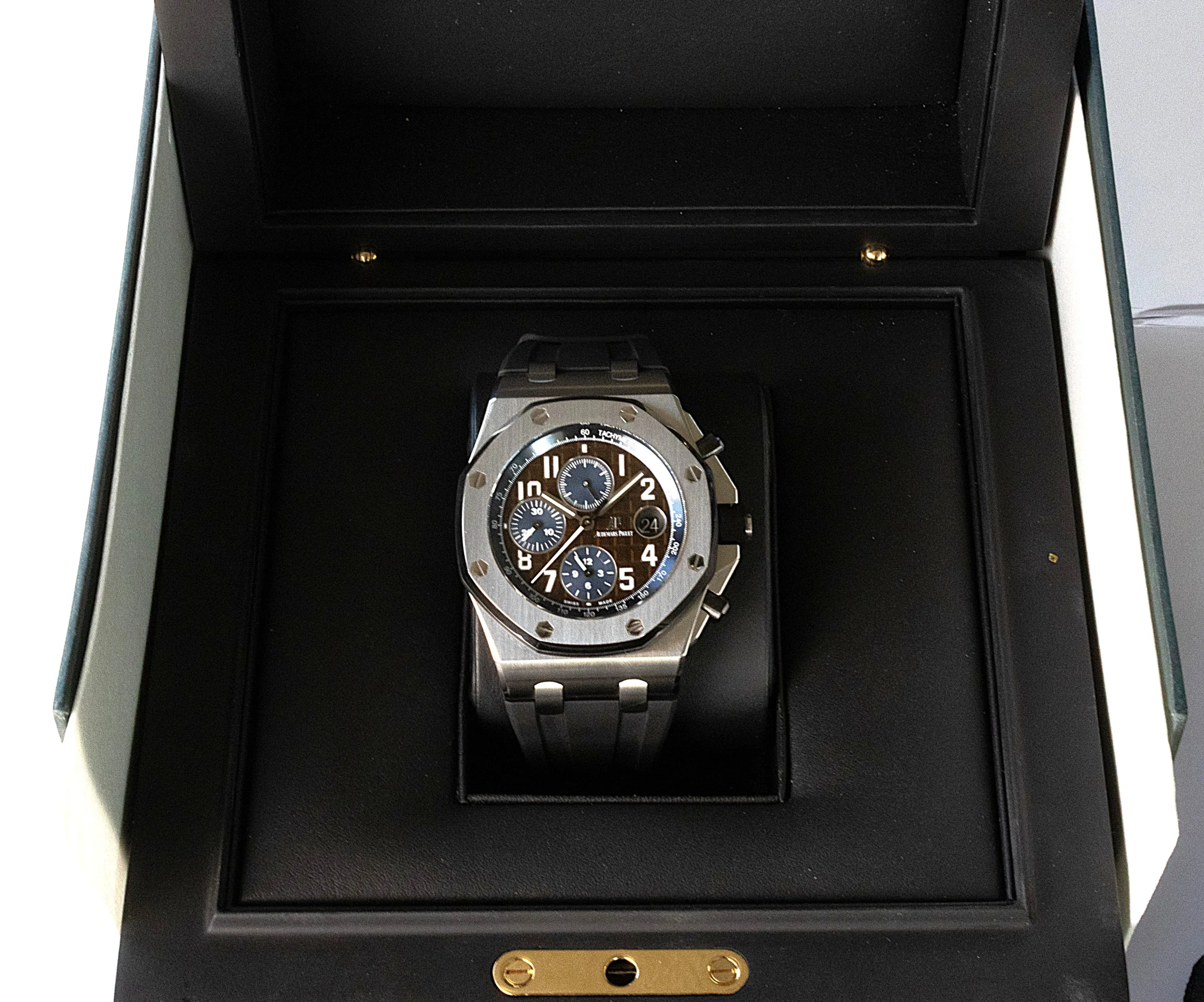 Audemars Piguet Royal Oak Offshore Havana detail 12