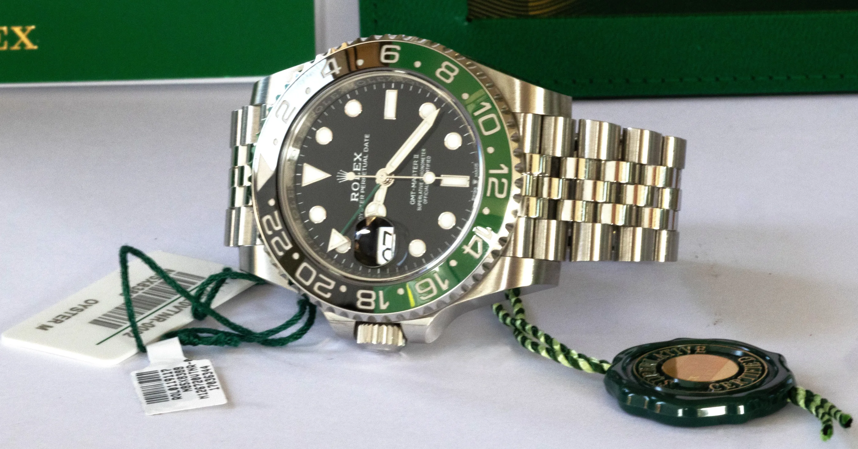Rolex GMT Master II "Sprite" detail 3