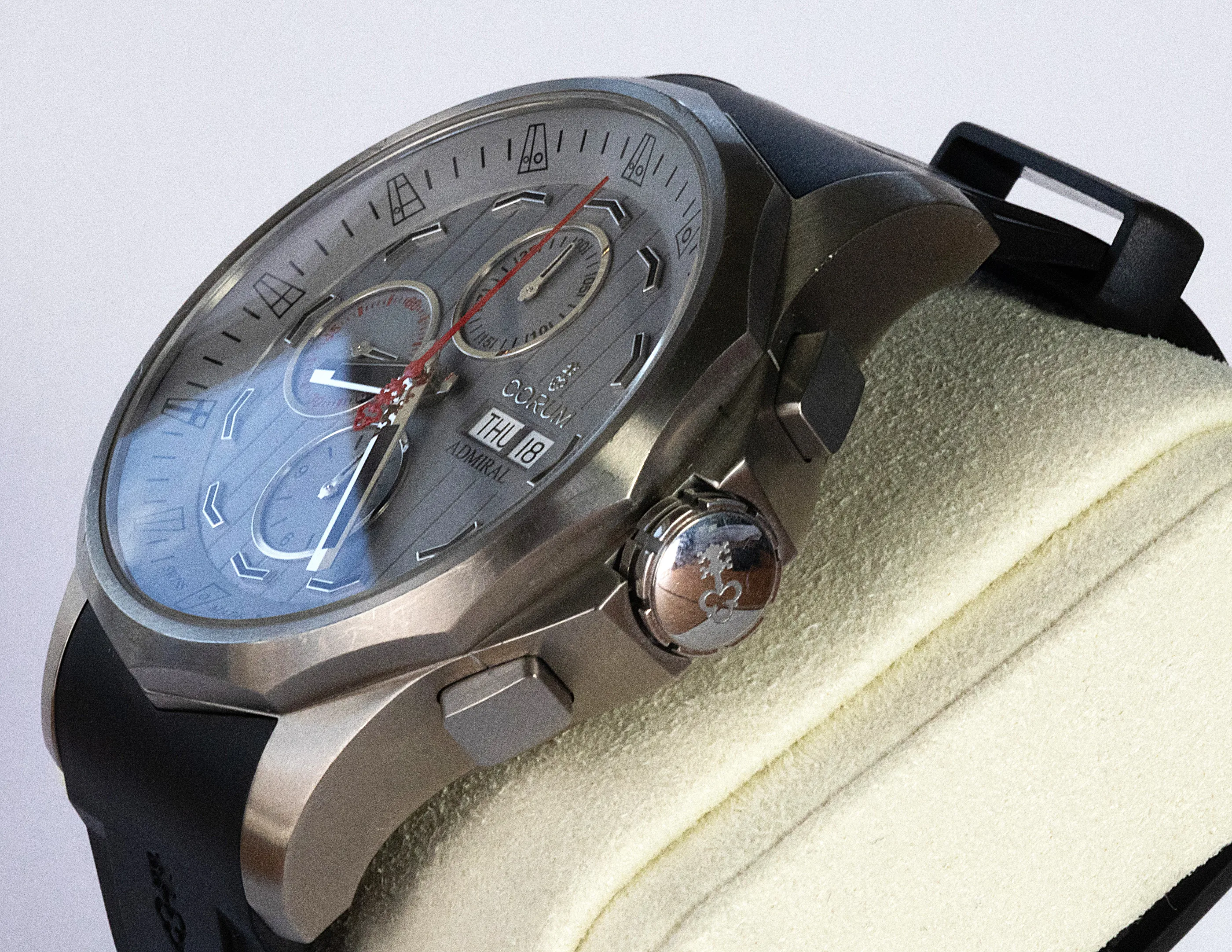 Corum Admiral's Cup Chronograph detail 7