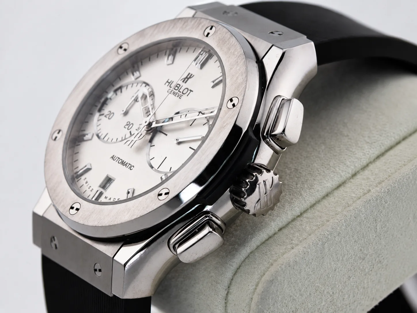 Hublot Classic Fusion Chronograph detail 8