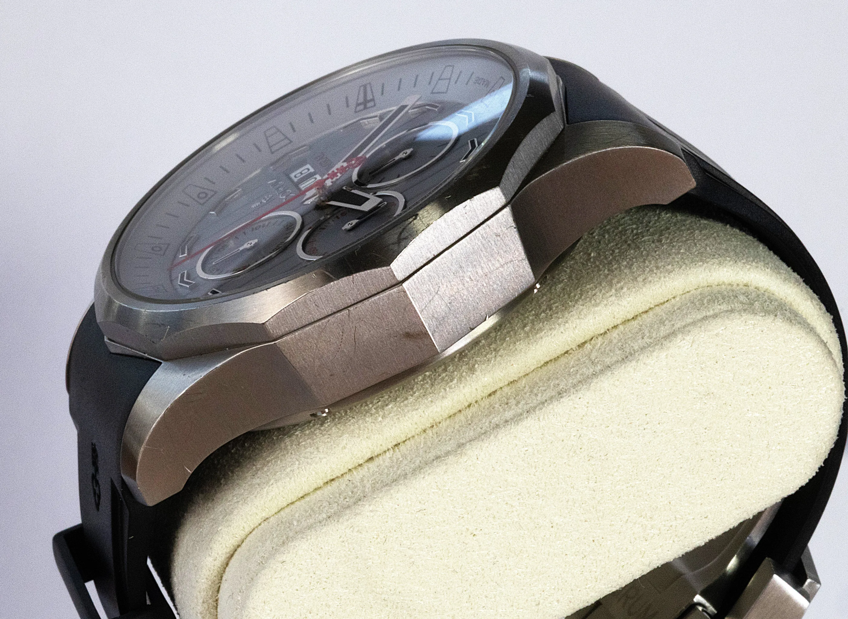 Corum Admiral's Cup Chronograph detail 9