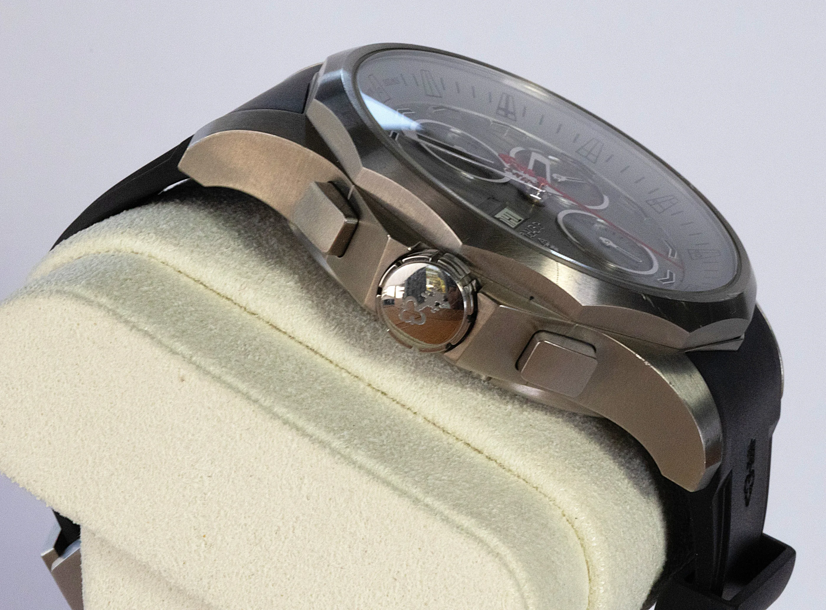 Corum Admiral's Cup Chronograph detail 8