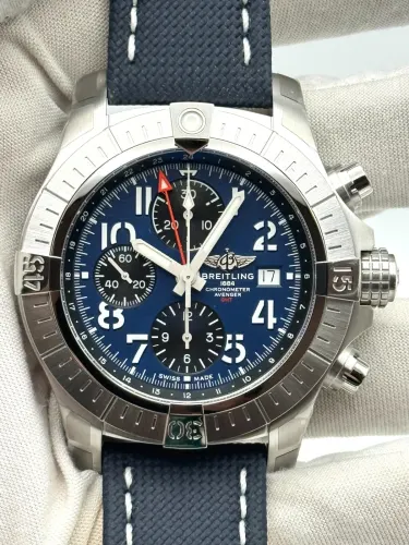Breitling Avenger Chrono GMT