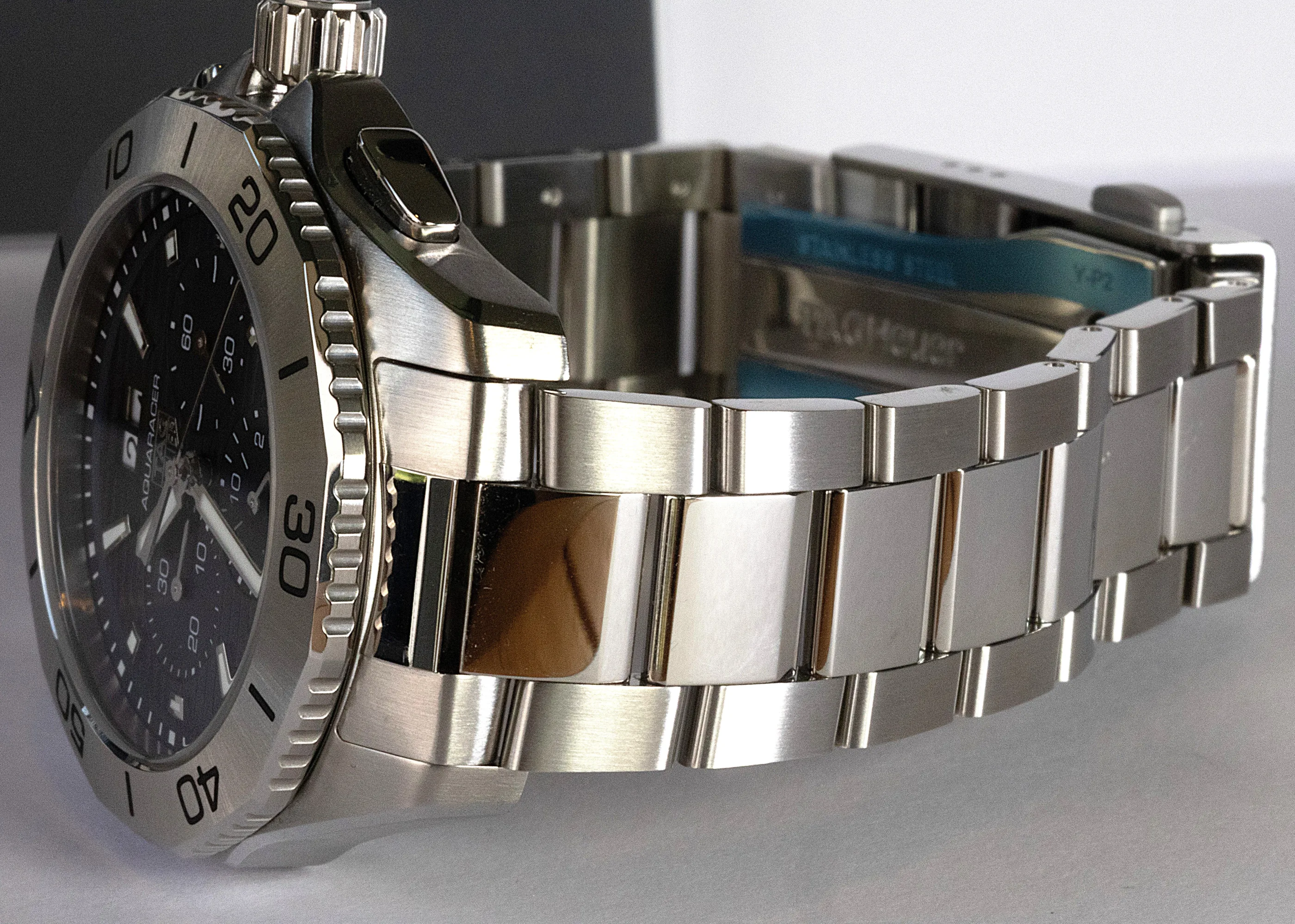 Tag Heuer Aquaracer detail 9