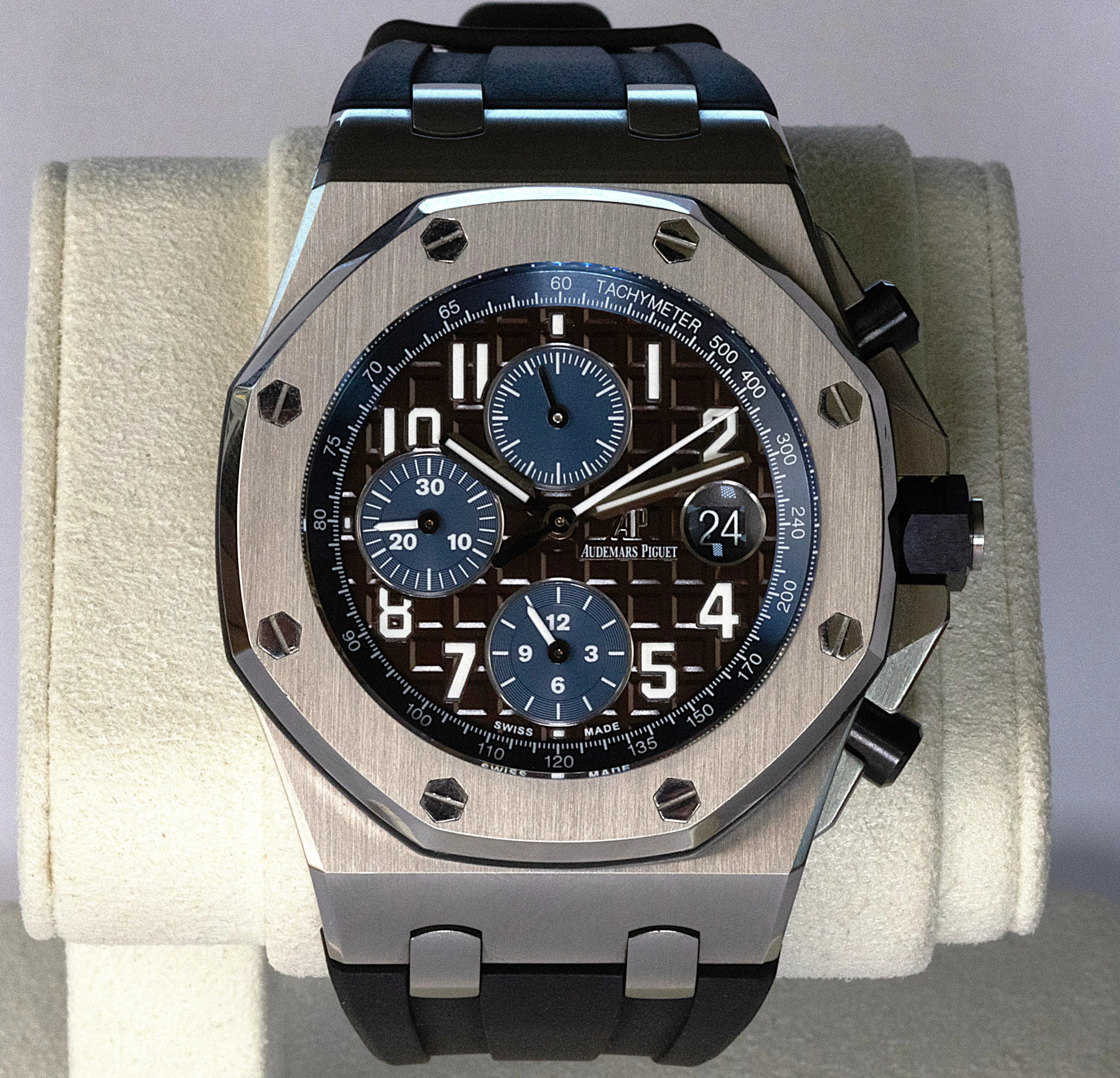 Audemars Piguet Royal Oak Offshore Havana detail 4