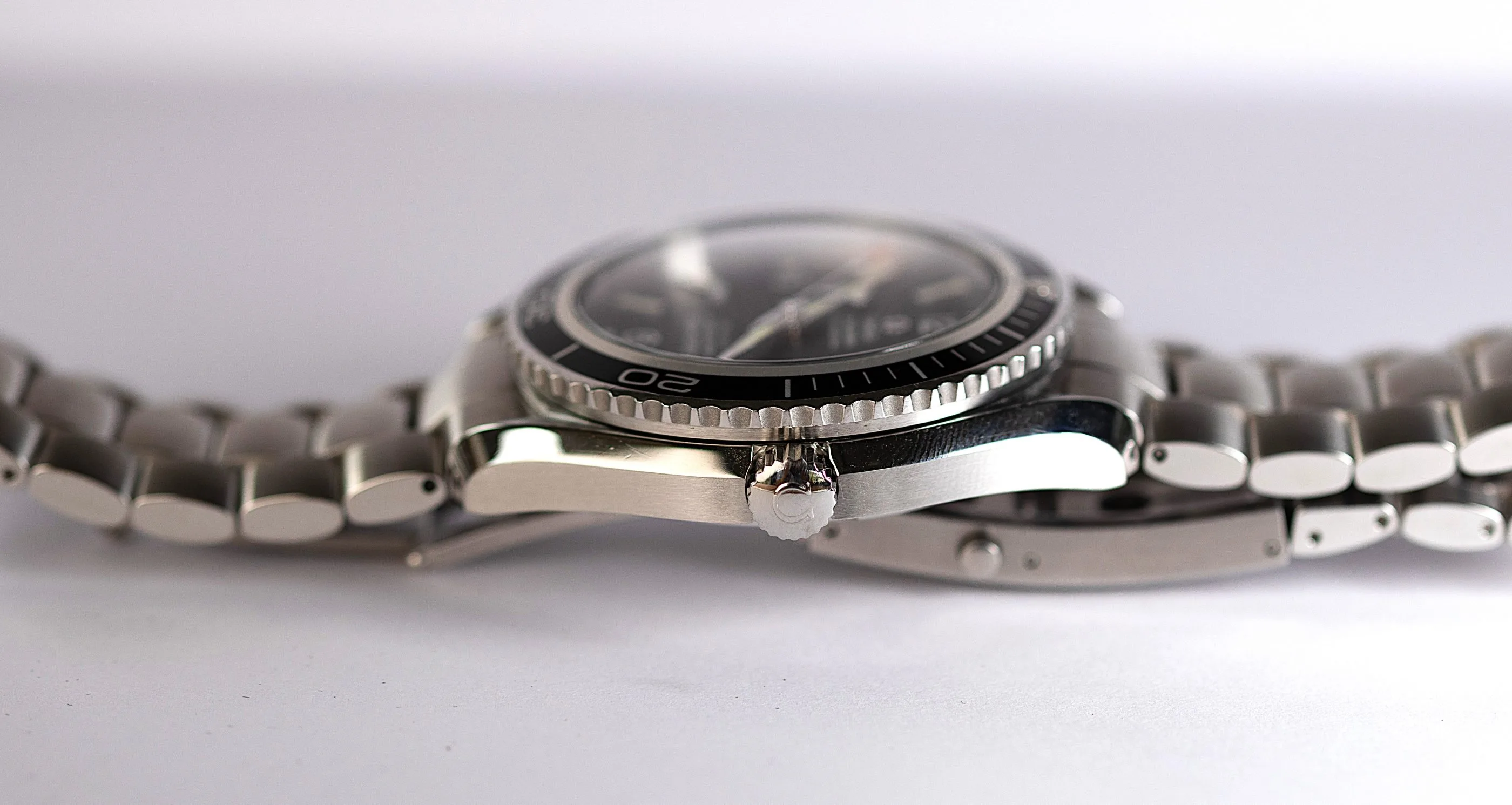 Omega Seamaster Planet Ocean detail 5