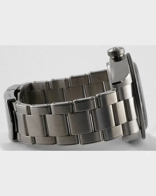 Tudor Black Bay GMT "Pepsi" 41MM detail 11