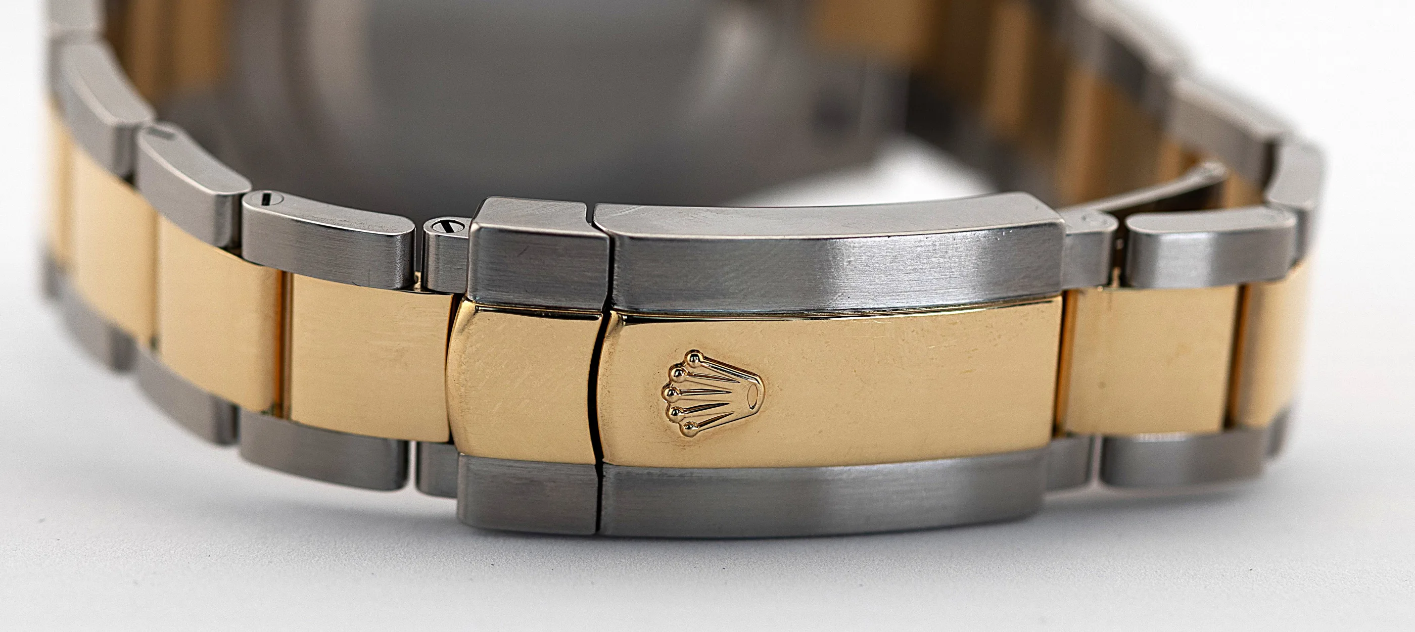 Rolex Datejust 41 Gold detail 7