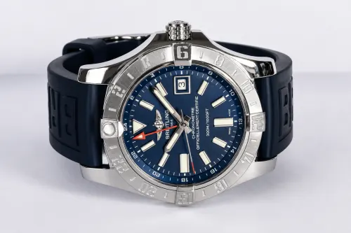 Breitling Avenger II GMT