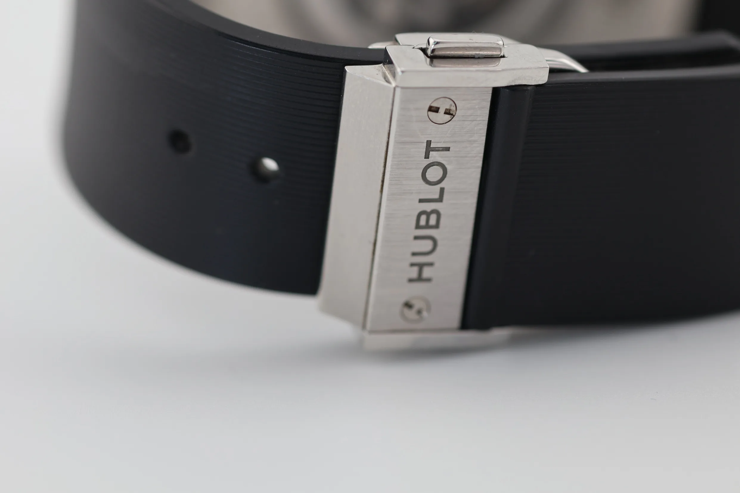 Hublot Big Bang Carbon Fiber detail 8