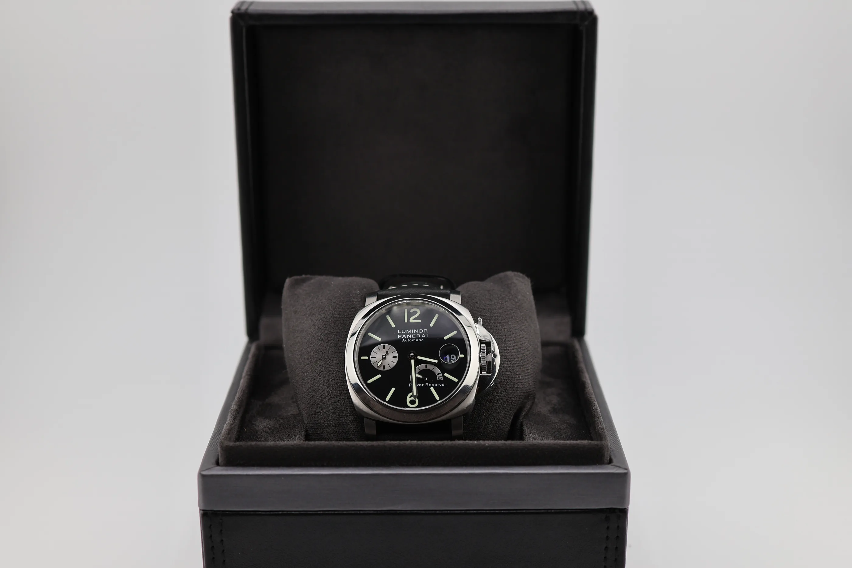 Panerai Luminor detail 12