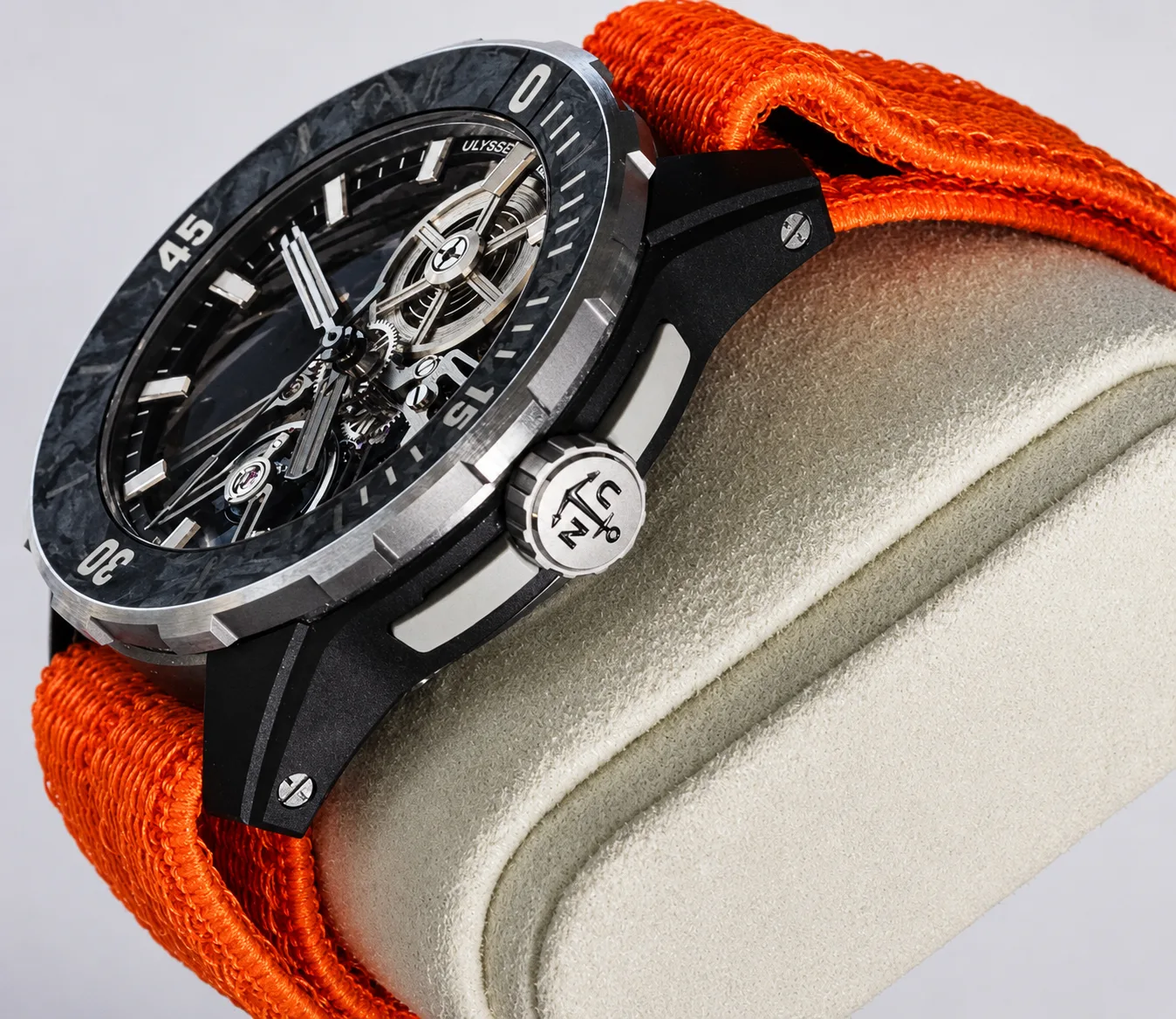 Ulysse Nardin Diver Air detail 13