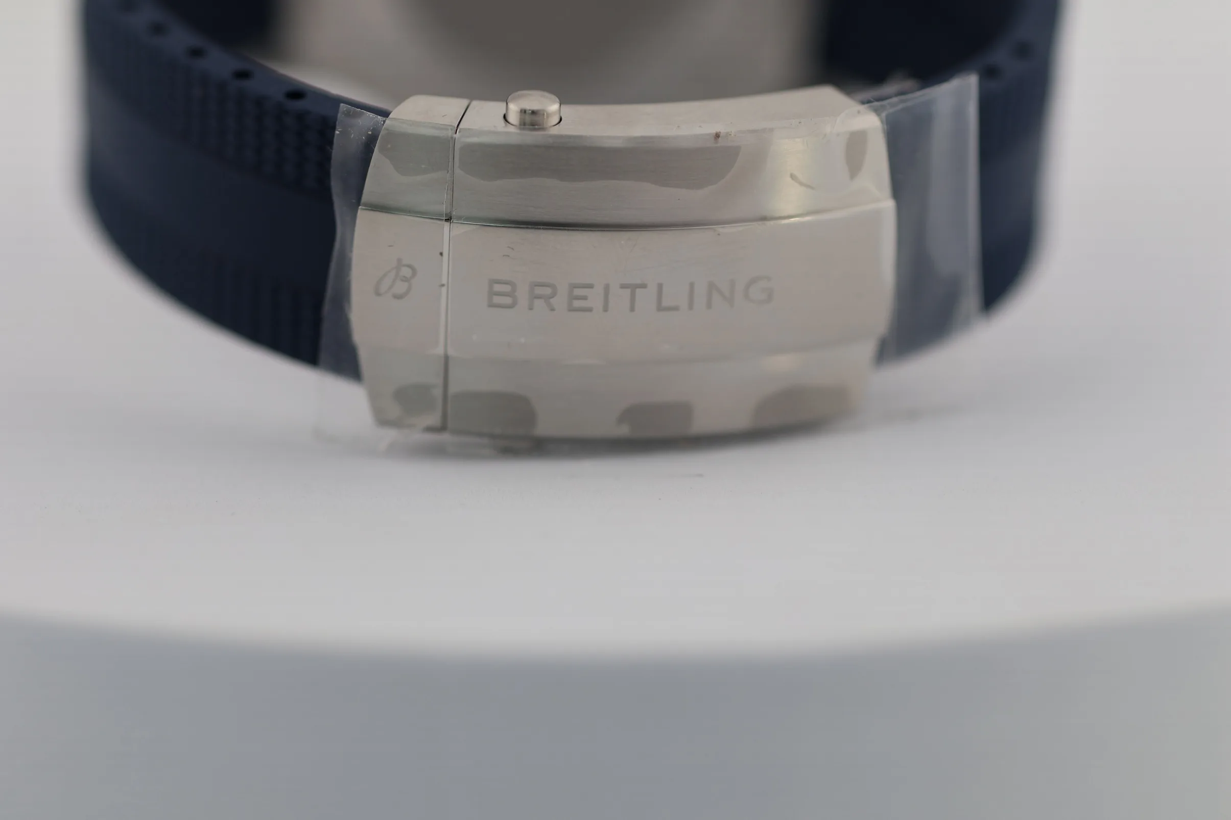 Breitling Superocean detail 4